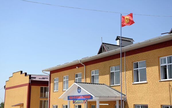 В конце апреля произошел вооруженный конфликт на кыргызско-таджикской границе - Sputnik Кыргызстан