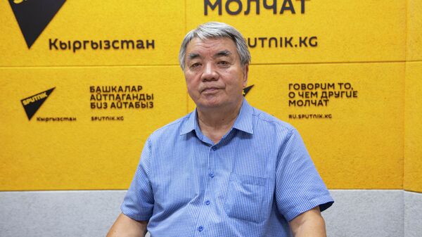 КР эл аристи Түгөлбай Казаков. Архив - Sputnik Кыргызстан