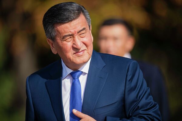 Экс-президент КР Сооронбай Жээнбеков - Sputnik Кыргызстан