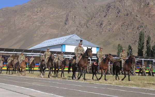 В Баткене прошла церемония открытия совместного командно-штабного и мобилизационного учения Юг–2021 - Sputnik Кыргызстан