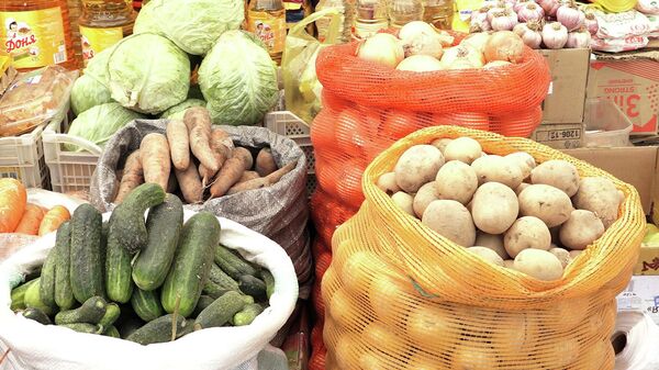 Будет ли осенью резкий скачок цен на продукты в КР? Прогноз властей — видео - Sputnik Кыргызстан
