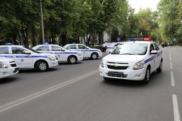 Министерство внутренних дел КР получило новые автомобили для региональных подразделений - Sputnik Кыргызстан