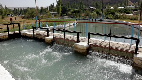 Ош шаарындагы ичүүчү суу каналы - Sputnik Кыргызстан