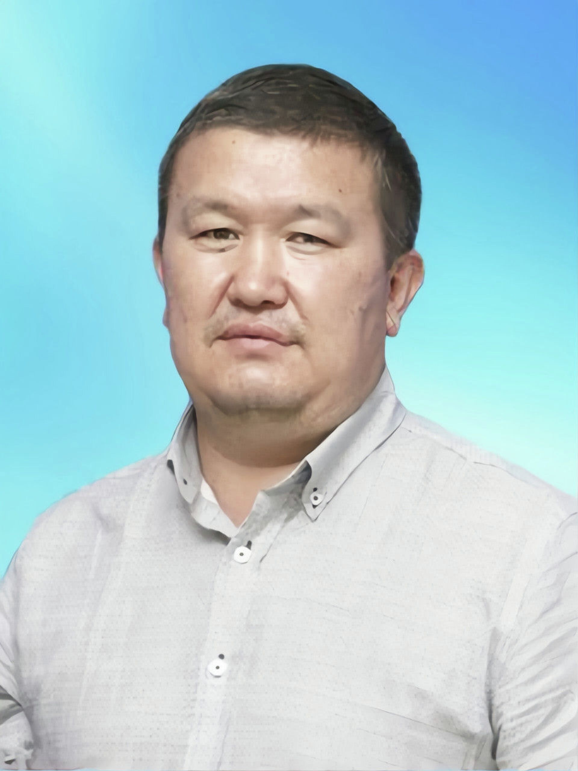 Член Центральной комиссии по выборам и проведению референдумов Акылбек Эшимов  - Sputnik Кыргызстан, 1920, 13.05.2022