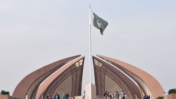 Пакистанский монумент в Исламабаде - Sputnik Кыргызстан