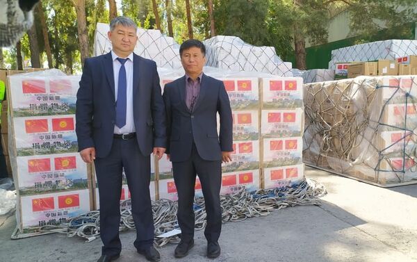 Заместитель министра Улук-Бек Бектурганов отметил важность оказываемой помощи китайской стороны в борьбе с COVID-19. - Sputnik Кыргызстан