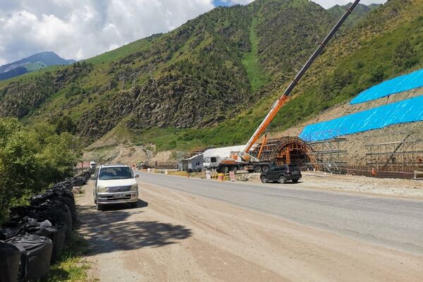 Билдирмеге караганда, анын узундугу 460 метр Билдирмеге караганда, анын узундугу 460 метр - Sputnik Кыргызстан