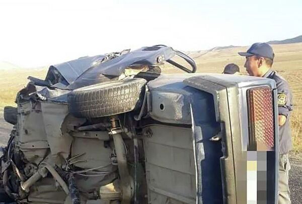 Авария произошла сегодня утром на 308-м километре автодороги Бишкек — Ош. - Sputnik Кыргызстан
