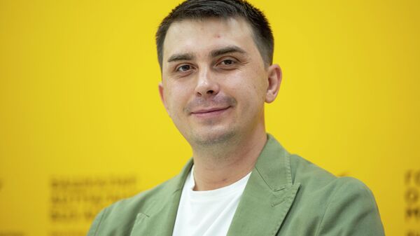 Общественный деятель, политолог Денис Бердаков - Sputnik Кыргызстан