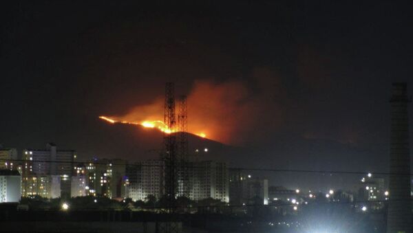 Пожар в горах к юго-западу от Бишкека - Sputnik Кыргызстан