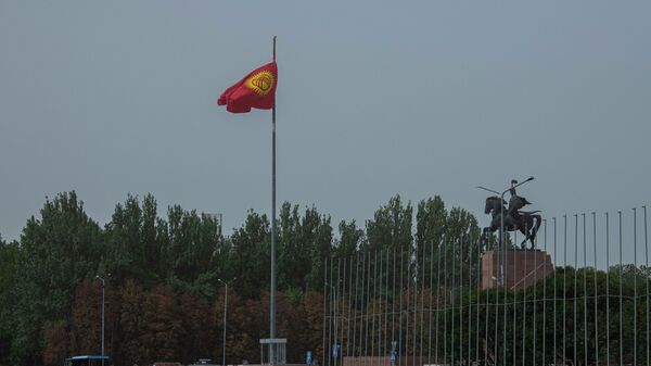 Сильный ветер в Бишкеке. Архивное фото - Sputnik Кыргызстан