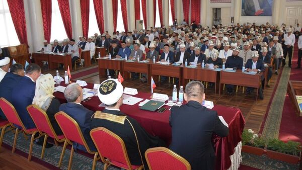 Ош шаарында Ислам — тынчтыктын тиреги аталышында илимий-практикалык конференция жана анын алкагындагы иш-чаралар өтүп жатат - Sputnik Кыргызстан