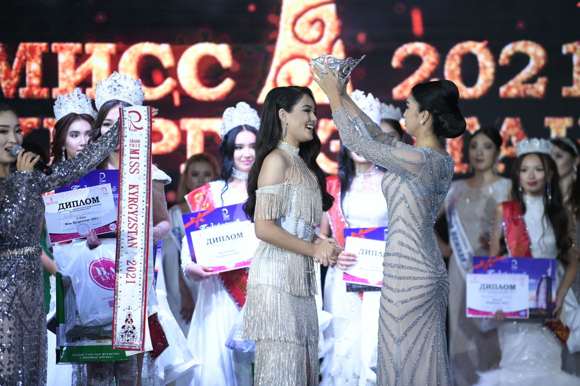 Финал национального конкурса красоты Мисс Кыргызстан — 2021 - Sputnik Кыргызстан, 1920, 14.12.2021