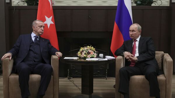 Президент РФ Владимир Путин и президент Турции Реджеп Тайип Эрдоган во время встречи - Sputnik Кыргызстан