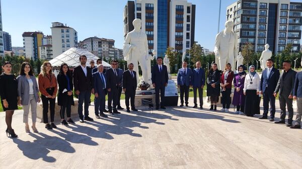 Торжественное открытие памятника Жусупу Абдрахманову в Анкаре - Sputnik Кыргызстан