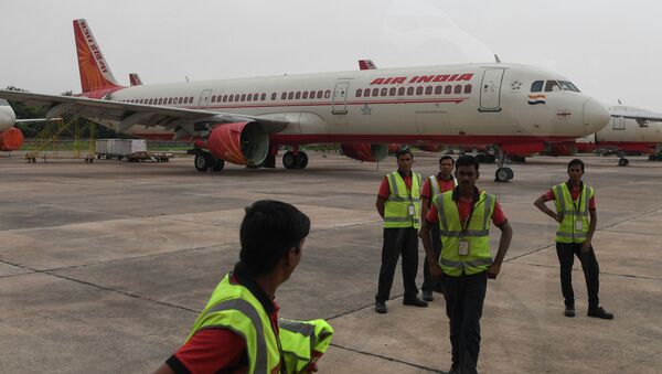 Самолет Air India в международном аэропорту в Нью-Дели. Архивное фото - Sputnik Кыргызстан