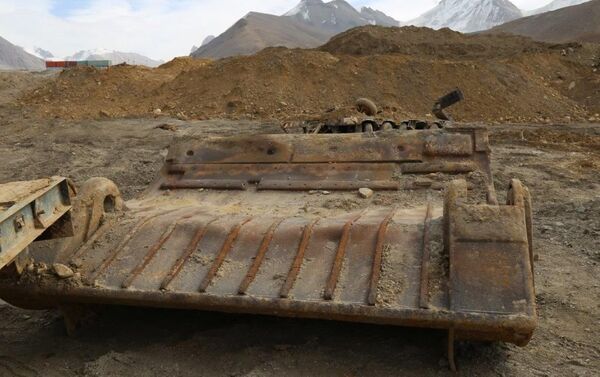 На руднике Кумтор выявлены шокирующие факты нарушения канадскими разработчиками норм природоохранного законодательства Кыргызстана и международных экологических стандартов - Sputnik Кыргызстан