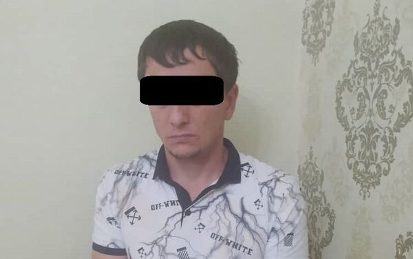 В ходе спецоперации в одной из частных гостиниц в Аламудунском районе был задержан 43-летний мужчина при попытке сбыта наркотиков - Sputnik Кыргызстан