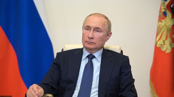 Президент РФ В. Путин провел совещание с членами правительства РФ - Sputnik Кыргызстан