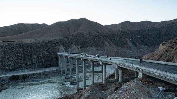 Строительство альтернативной дороги север — юг. Архивное фото - Sputnik Кыргызстан