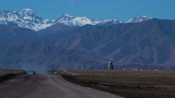 Вид на горы в Джалал-Абадской области. Архивное фото - Sputnik Кыргызстан
