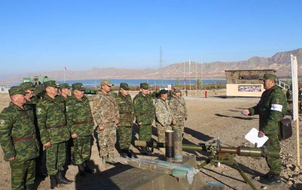В Баткене проводится оперативный сбор начальников органов управления Пограничной службы, начальников областных управлений, руководителей пограничных отрядов - Sputnik Кыргызстан