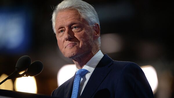 Экс-президент США Билл Клинтон. Архивное фото - Sputnik Кыргызстан