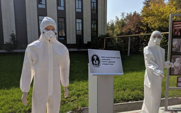 Идея установки памятника возникла среди медицинского сообщества, построен мемориал на добровольные пожертвования - Sputnik Кыргызстан