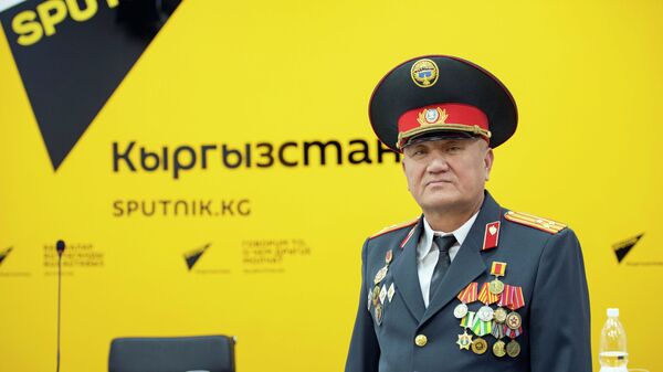Ички иштер министрлигинин ардагери, запастагы полковник Аскар Мукашев - Sputnik Кыргызстан