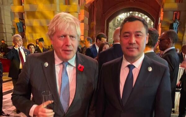 Премьер-министр Великобритании Борис Джонсон и президент КР Садыр Жапаров - Sputnik Кыргызстан