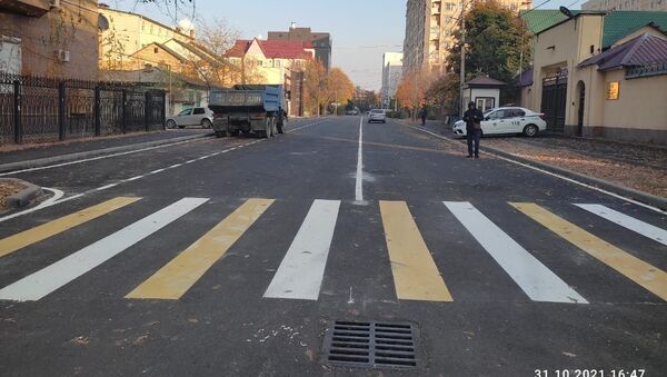Завершение ремонта улицы Абдымомунова в Бишкеке - Sputnik Кыргызстан