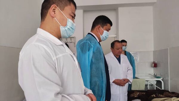 Мэр Бишкека проведал пострадавших в ДТП с участием автобуса №8 - Sputnik Кыргызстан