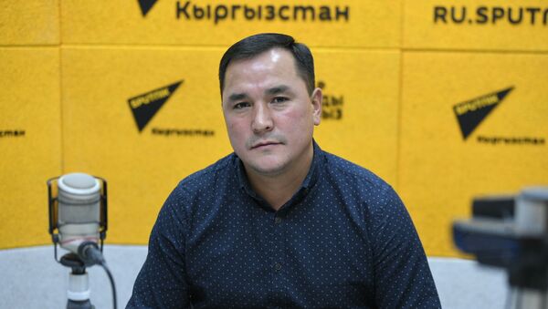 Председатель Первого антикоррупционного медиацентра Казахстана Руслан Асылбеков - Sputnik Кыргызстан