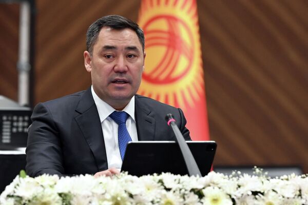 Он рассказал о мерах по поддержке и защите прав инвесторов, создании благоприятных условий для зарубежных предпринимателей, содействии в реализации их инициатив и проектов.  - Sputnik Кыргызстан