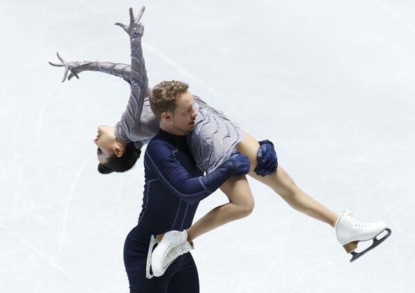 Серебряными призерами Танцев на льду стали американцы Мэдисон Чок и Эван Бейтс - Sputnik Кыргызстан