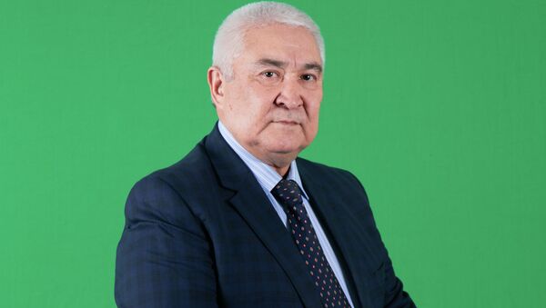 Кандидат в депутаты ЖК от партии Бутун Кыргызстан Темирлан Сманбеков - Sputnik Кыргызстан