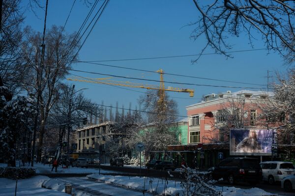 Благодаря муниципальным службам снегопад не привел к транспортному коллапсу - Sputnik Кыргызстан