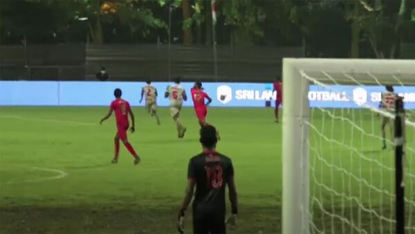 Министр спорта Мальдив ударил соперника в лицо во время матча — видео - Sputnik Кыргызстан