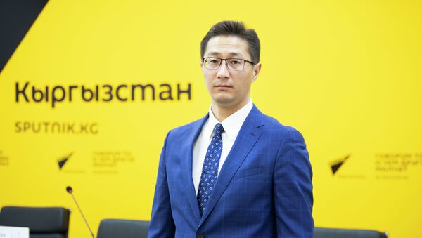 Министр цифрового развития КР Дастан Догоев - Sputnik Кыргызстан