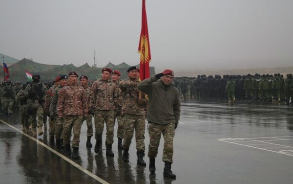 В учениях в Таджикистане приняли участие спецназовцы Министерства внутренних дел Кыргызстана - Sputnik Кыргызстан