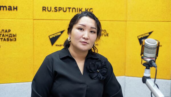 Пресс-секретарь Управления образования мэрии Бишкека Мээрим Халиалдаева - Sputnik Кыргызстан