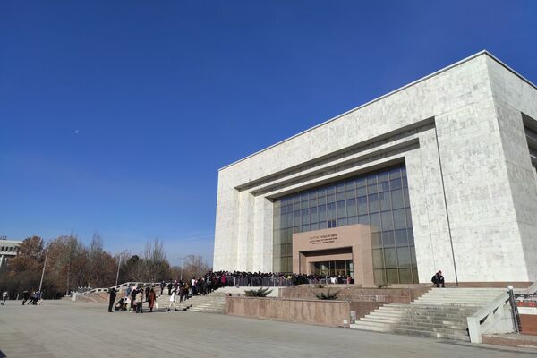 В день посещают музей порядка пяти тысяч человек - Sputnik Кыргызстан