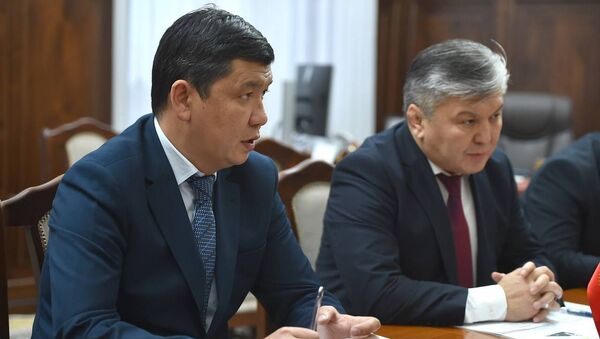Встреча кабмина по поводу поставок общественного транспорта и сельхозтехники - Sputnik Кыргызстан