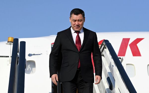 Участие президента КР Садыра Жапарова в 15-м саммите ОЭС в Ашхабаде - Sputnik Кыргызстан