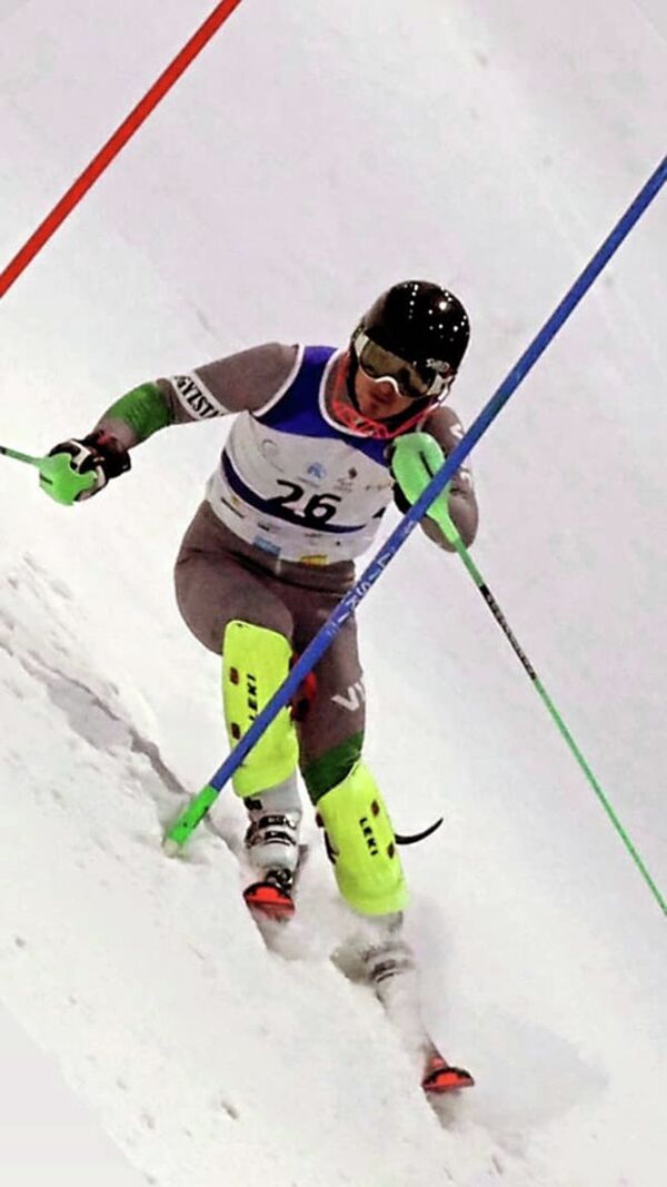Спортсмен стал обладателем квоты в дисциплине слалом Альпийские лыжи - Sputnik Кыргызстан