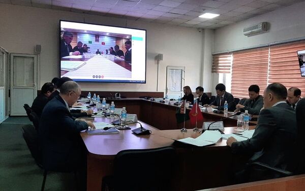 Соглашение было подписано накануне на пятом заседании кыргызско-туркменской межправительственной комиссии по торгово-экономическому, научно-техническому и гуманитарному сотрудничеству в формате видеоконференции - Sputnik Кыргызстан