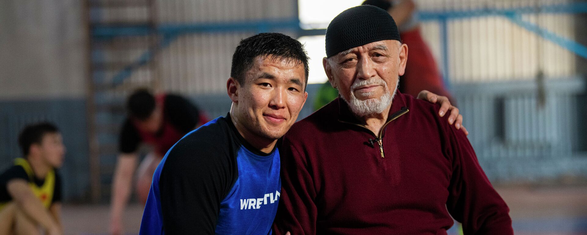 Тренирует чемпионов в 84 года — видео про легенду кыргызского спорта - Sputnik Кыргызстан, 1920, 03.12.2021