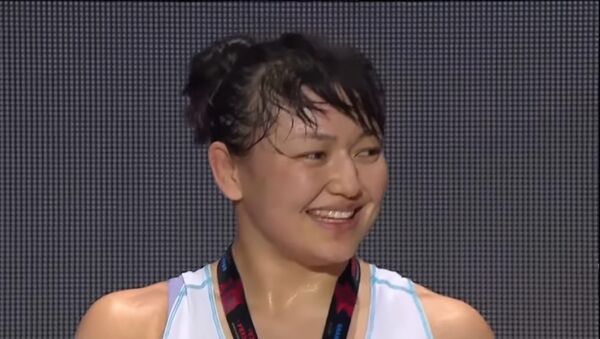 Как Жуманазарова выиграла Велиеву в реванш-поединке в Москве — видео - Sputnik Кыргызстан