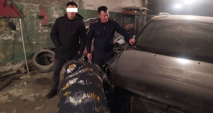 Автомобиль KIA Sportage, на котором предположительно был совершен автонаезд со смертельным исходом по улице Алма-Атинской в Бишкеке
