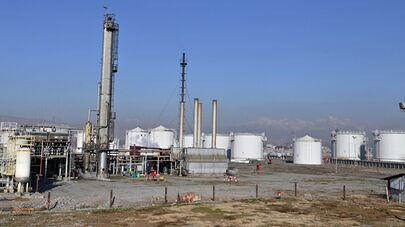 Президент КР ознакомился с деятельностью ЗАО "Кыргыз Петролеум Компани"